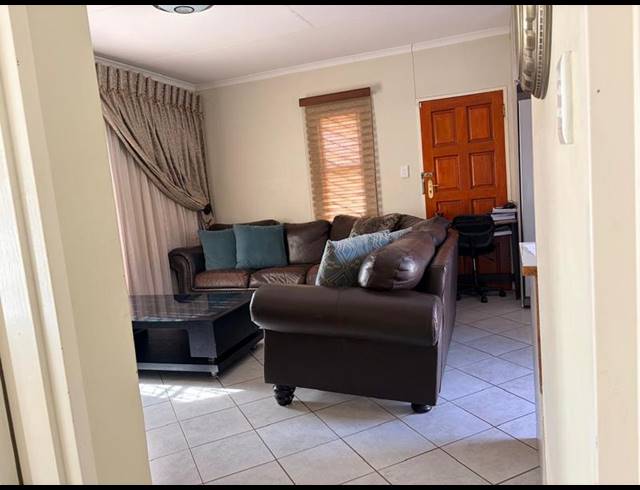 3 BEDROOM HOUSE FOR SALE IN KIRKNEY